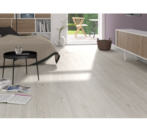 Ламинат Cuberta Family AC5/33 (1380х190х8 мм) 8017 Дуб Анри ( 2,096 кв.м)