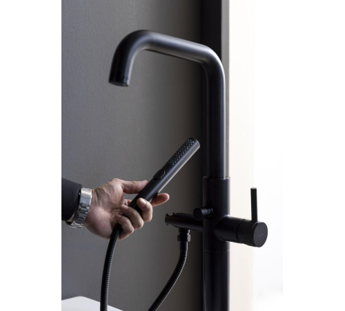 Смеситель для ванны Allen Brau Priority 5.31008-31 (с внутренней частью) черный матовый